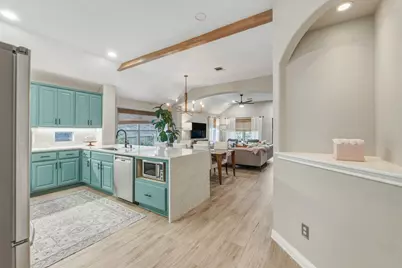 10204 Wind Cave Trail, Austin, TX 78747 - Photo 7