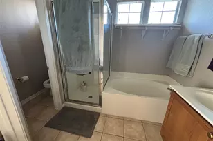 8518 W Cahill Dr, Austin, TX 78729 - Photo 3