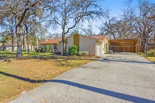 12709 Shady Acres Dr, Buda, TX 78610 - Photo 3