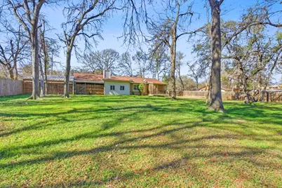 12709 Shady Acres Drive, Buda, TX 78610 - Photo 25