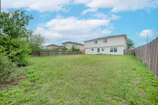 125 Holland St, Hutto, TX 78634 - Photo 37