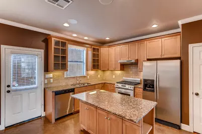 906 Juniper Street, Austin, TX 78702 - Photo 7