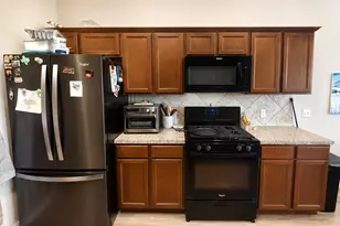 107 Jim Dandy Dr, Elgin, TX 78621 - Photo 5
