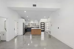 5005 Lott Ave, Austin, TX 78721 - Photo 3