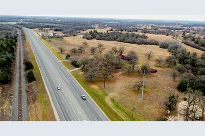 1682 W US Highway 79, Rockdale, TX 76567 - Photo 1