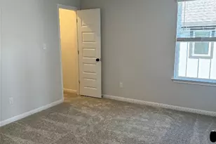 2433 Lucy Axel Ln, Round Rock, TX 78665 - Photo 9