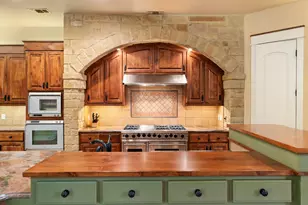 23426 Oscar Rd, Spicewood, TX 78669 - Photo 15