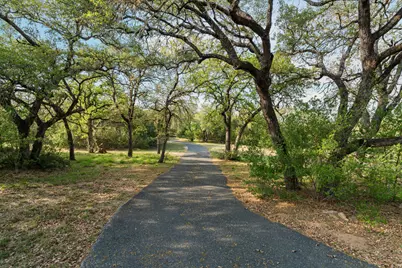 23426 Oscar Road, Spicewood, TX 78669 - Photo 15