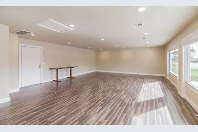 201 Taylor Street, Hutto, TX 78634 - Photo 5