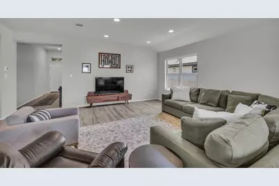 116 Gray Wolf Drive, San Marcos, TX 78666 - Photo 9