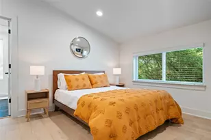 1306 Navasota St, Austin, TX 78702 - Photo 21