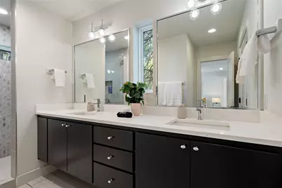 1306 Navasota Street, Austin, TX 78702 - Photo 15