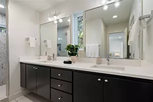 1306 Navasota St, Austin, TX 78702 - Photo 15