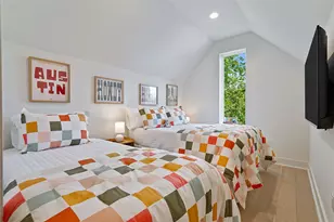 1306 Navasota St, Austin, TX 78702 - Photo 25