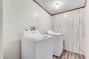 135 Huskey Trail, Paige, TX 78659 - Photo 25