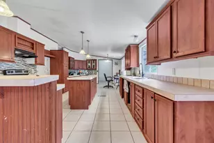 135 Huskey Trail, Paige, TX 78659 - Photo 17