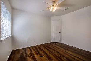 2208 Melissa Oaks Ln, Austin, TX 78744 - Photo 17
