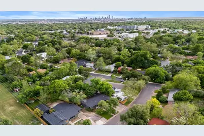 2105 Brunswick Drive, Austin, TX 78723 - Photo 33