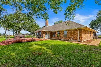 11077 County Road 440, Thorndale, TX 76577 - Photo 37