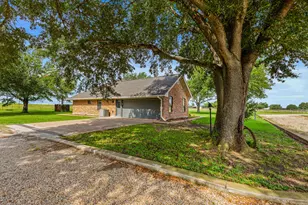11077 Co Rd 440, Thorndale, TX 76577 - Photo 3