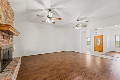 11077 County Road 440, Thorndale, TX 76577 - Photo 9