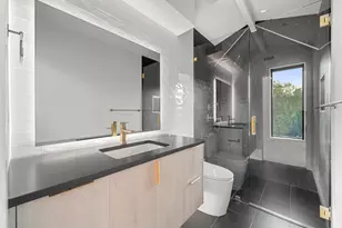 2107 Brackenridge St, Austin, TX 78704 - Photo 29