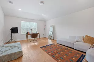 104 Majestic Arroyo Way, Lakeway, TX 78738 - Photo 15