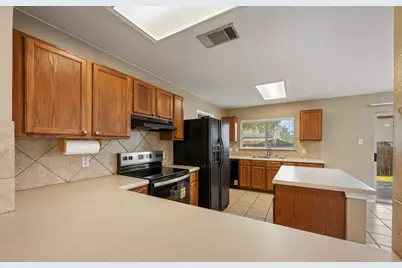 1103 Deerhound Place, Round Rock, TX 78664 - Photo 17