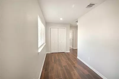 214 Lizzie Street #B, Taylor, TX 76574 - Photo 11