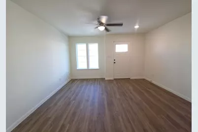 2002 W 2nd Street #200, Taylor, TX 76574 - Photo 3