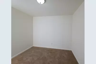 2002 W 2nd Street #200, Taylor, TX 76574 - Photo 13