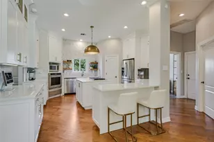 100 Dovetail Ln, Georgetown, TX 78628 - Photo 5