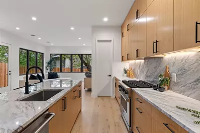 2611 Oak Crest Avenue #A, Austin, TX 78704 - Photo 7