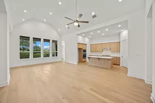 1700 Crimson Sunset Dr, Georgetown, TX 78628 - Photo 15