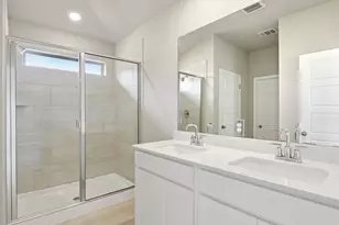 133 Sleep Holw, Jarrell, TX 76537 - Photo 5