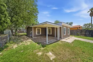 5435 Painted Horse St, San Antonio, TX 78242 - Photo 3