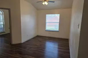 319 Riverwalk Dr, Hutto, TX 78634 - Photo 9