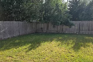 319 Riverwalk Dr, Hutto, TX 78634 - Photo 7