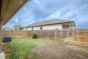 115 Snapdragon Ln, San Marcos, TX 78666 - Photo 23