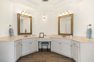 744 W Bartlett Dr, Buda, TX 78610 - Photo 25
