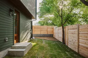 1037 Nile St, Austin, TX 78702 - Photo 25