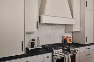 1037 Nile St, Austin, TX 78702 - Photo 7