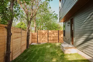 1037 Nile St, Austin, TX 78702 - Photo 25