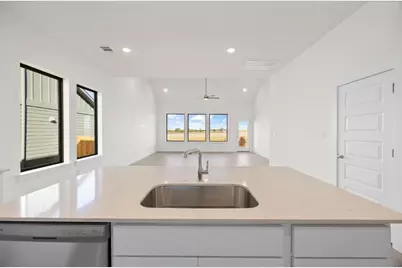 112 Divisadero Drive, Hutto, TX 78634 - Photo 13