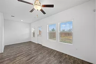 15216 Spruce Frost Cv, Del Valle, TX 78617 - Photo 9