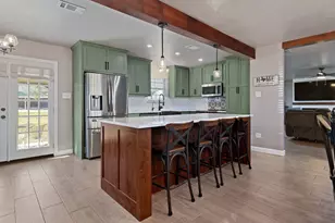 301 N 8th St, Jarrell, TX 76537 - Photo 9