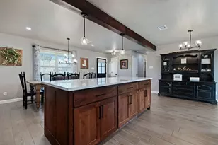 301 N 8th St, Jarrell, TX 76537 - Photo 13