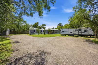 135 Side Saddle Drive, Cedar Creek, TX 78612 - Photo 7