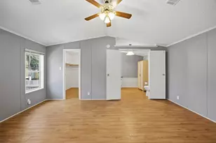 135 Side Saddle Dr, Cedar Creek, TX 78612 - Photo 5