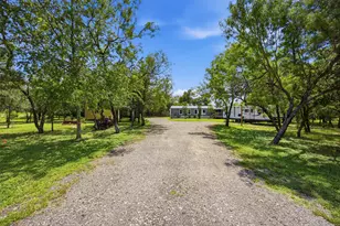 135 Side Saddle Dr, Cedar Creek, TX 78612 - Photo 27